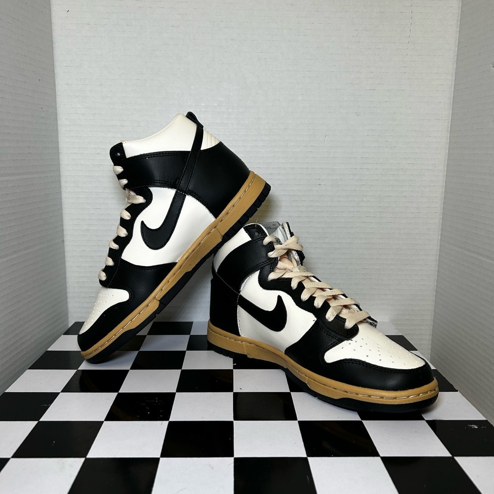 Nike Dunk High Vintage Black Panda Shoes (DQ8581-100) Women's  7 / Mens 5.5 -NEW